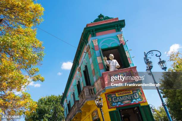 papst an der calle caminito - caminito stock-fotos und bilder