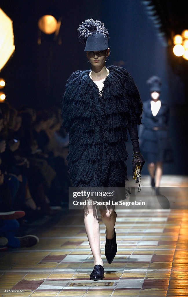 Lanvin : Runway - Paris Fashion Week Womenswear Fall/Winter 2014-2015