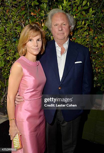 Editor of Vanity Fair Graydon Carter Anna Scott Carter attend Vanity Fair and Chrysler Toast American Hustle during Vanity Fair Campaign Hollywood at...