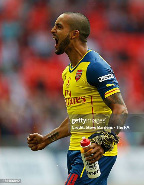 Arsenal O2 Walcott 176 Steve Walcott Photos & High Res Pictures - Getty Images