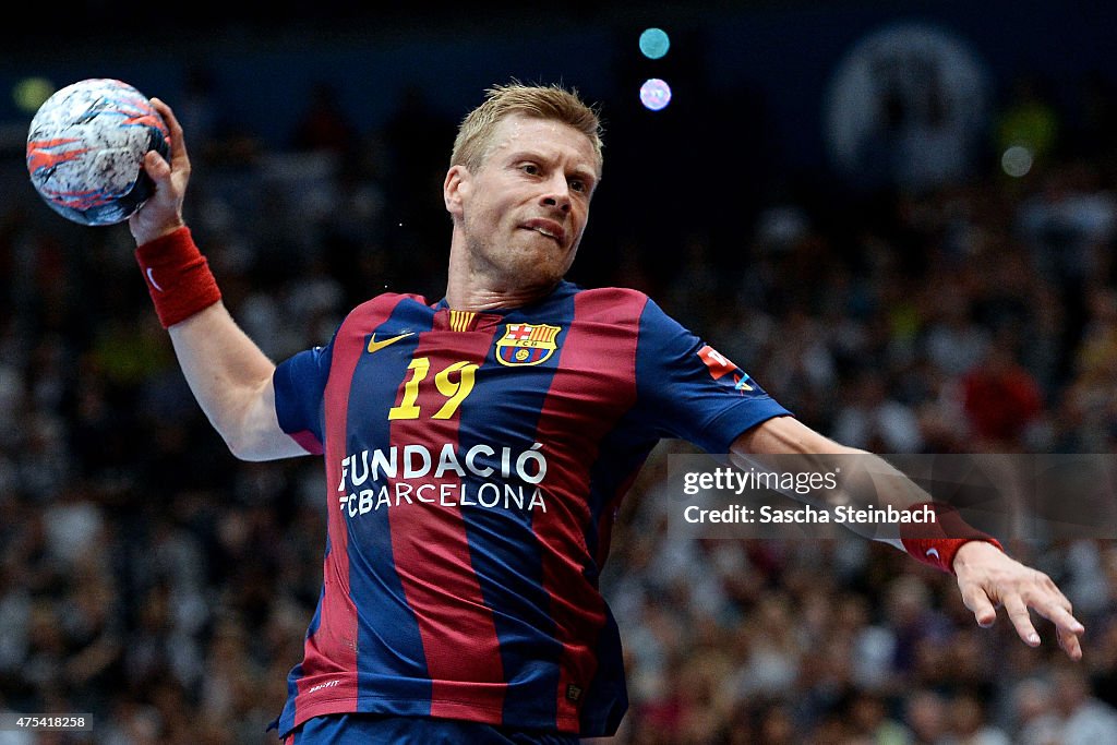 FC Barcelona v MKB-MVM Veszprem - VELUX EHF FINAL4 Final