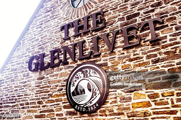 glenlivet distillery sign, scotland - the glenlivet distillery stock pictures, royalty-free photos & images