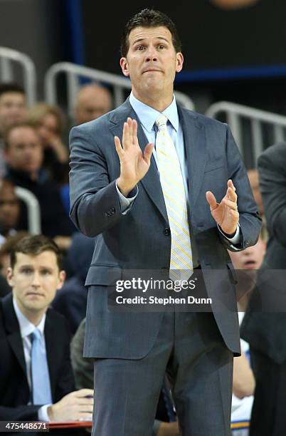 Head coach Steve Alford of the UCLA Bruins gives instructions in the game against the Oregon Ducks at Pauley Pavilion on February 27, 2014 in Los...