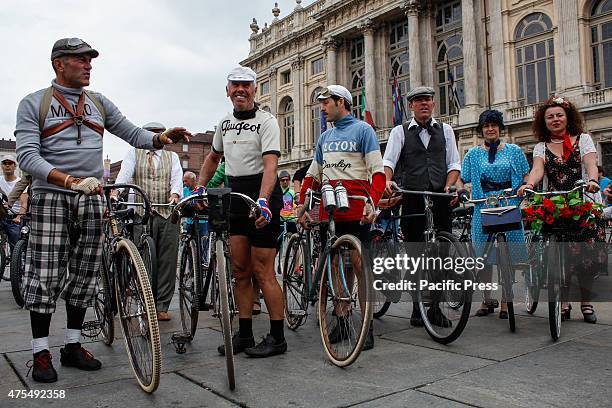 The participants of the Second Edition for the "Harridge Run" the Italian version of Londoner "Tweed Run". Vintage and original outfit, old British...