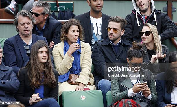 Eric Viellard, Isabelle Gelinas, Audrey Lamy and her boyfriend Thomas Sabatier attend day 8 of the French Open 2015 at Roland Garros stadium on May...