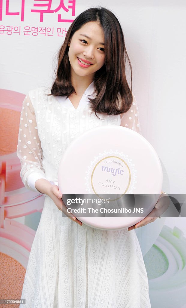 Etude House 'Magic Any Cushion' Photo Session