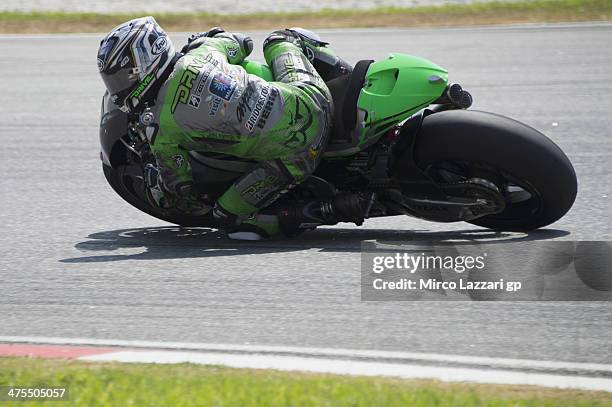 Hiroshi Aoyama of Japan and Drive M7 Aspar rounds the bend during the MotoGP Tests in Sepang - Day Three at Sepang Circuit on February 28, 2014 in...