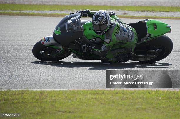 Hiroshi Aoyama of Japan and Drive M7 Aspar rounds the bend during the MotoGP Tests in Sepang - Day Three at Sepang Circuit on February 28, 2014 in...