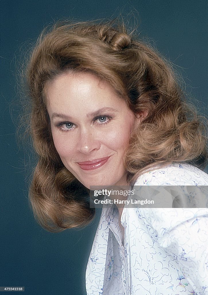Actress Karen Black poses for a portrait in 1979 in Los Angeles