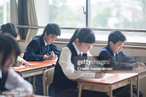 日本の学生ののスクール形式 日本の学生ののスクール形式