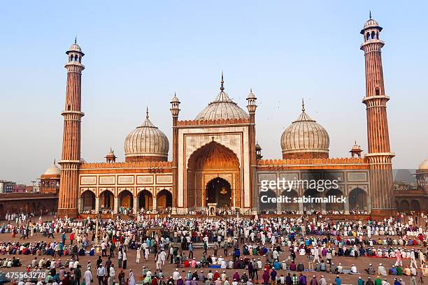 jama masjid, delhi, indien - große moschee stock-fotos und bilder