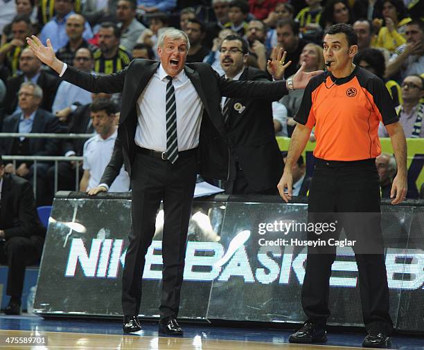 Zeljko Obradovic, Head Coach of Fenerbahce Ulker Istanbul during the 2013-2014 Turkish Airlines Euroleague Top 16 Date 8 game between Fenerbahce...