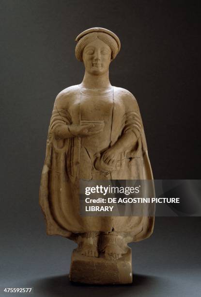 Female figure, terracotta sculpture from Medina, Rosario, Calabria, Italy. Greek civilisation, 6th-5th century. Reggio Di Calabria, Museo Nazionale...