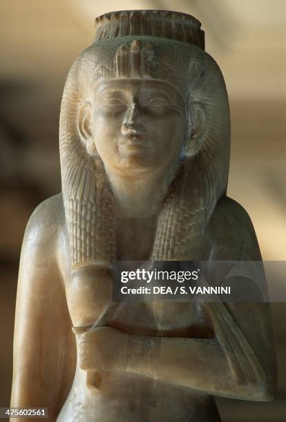 Alabaster statue depicting Amenirdis I from Karnak, Egypt. Egyptian civilisation, Ethiopian Period, Dynasty XXV. Cairo, Egyptian Museum