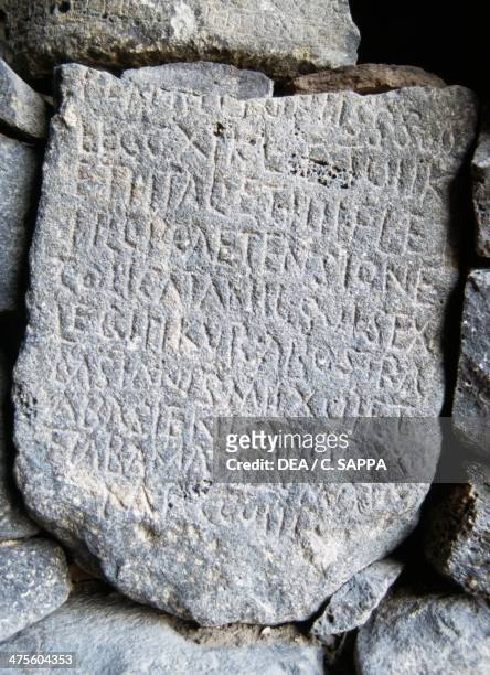 Inscription on stone, fortress of Qasr Al-Azraq, 100 Km from Amman, Jordan. Kurdish-Muslim Ayyubid dinasty, 13th century.