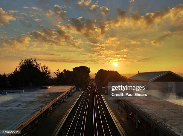 uk train travel - london underground train stockfoto's en -beelden