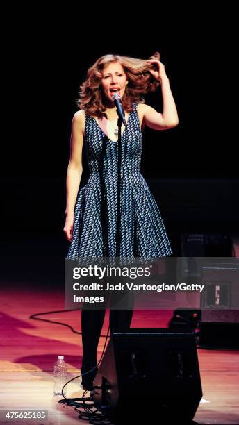Rath Al Rice 1,033 Lake Street Dive Stock Photos, High-Res Pictures, and Images ...