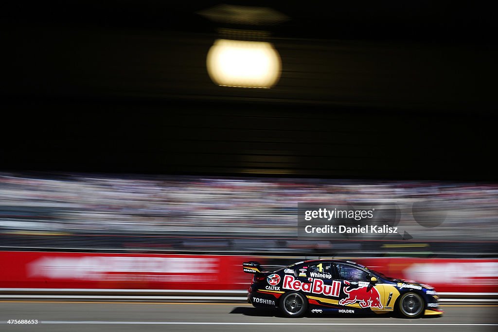 Clipsal 500 - V8 Supercars