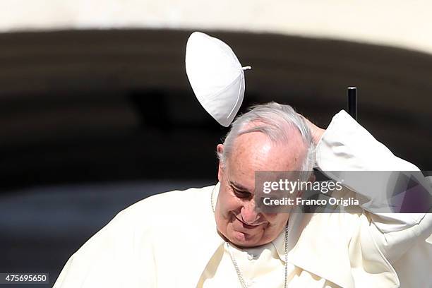 Pope Cap Making Pope Cap Photos and Premium High Res Pictures - Getty Images