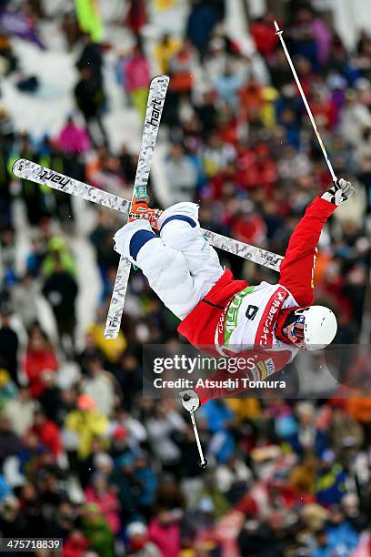 Bradley Wilson of USA competes in the Men's Moguls final during the 2014 FIS Free Style Ski World Cup Inawashiro at Listel Inawashiro on March 1,...