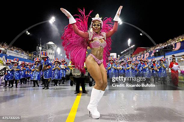 Members of the Dragoes da Real samba school perform during the first night of the Sao Paulo's Carnival parade at the Sambodromo on February 28, 2014...