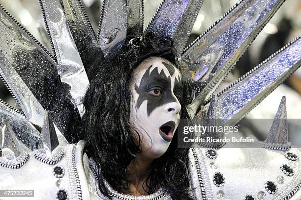 Member of the Dragoes da Real samba school performs during the first night of the Sao Paulo's Carnival parade at the Sambodromo on February 28, 2014...