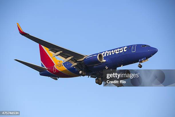 southwest airlines 737 commercial jet avión - suroeste fotografías e imágenes de stock