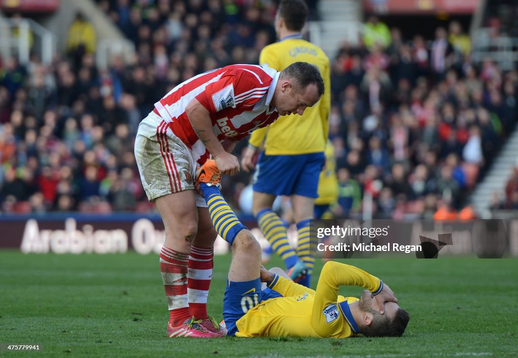 Stoke City v Arsenal - Premier League