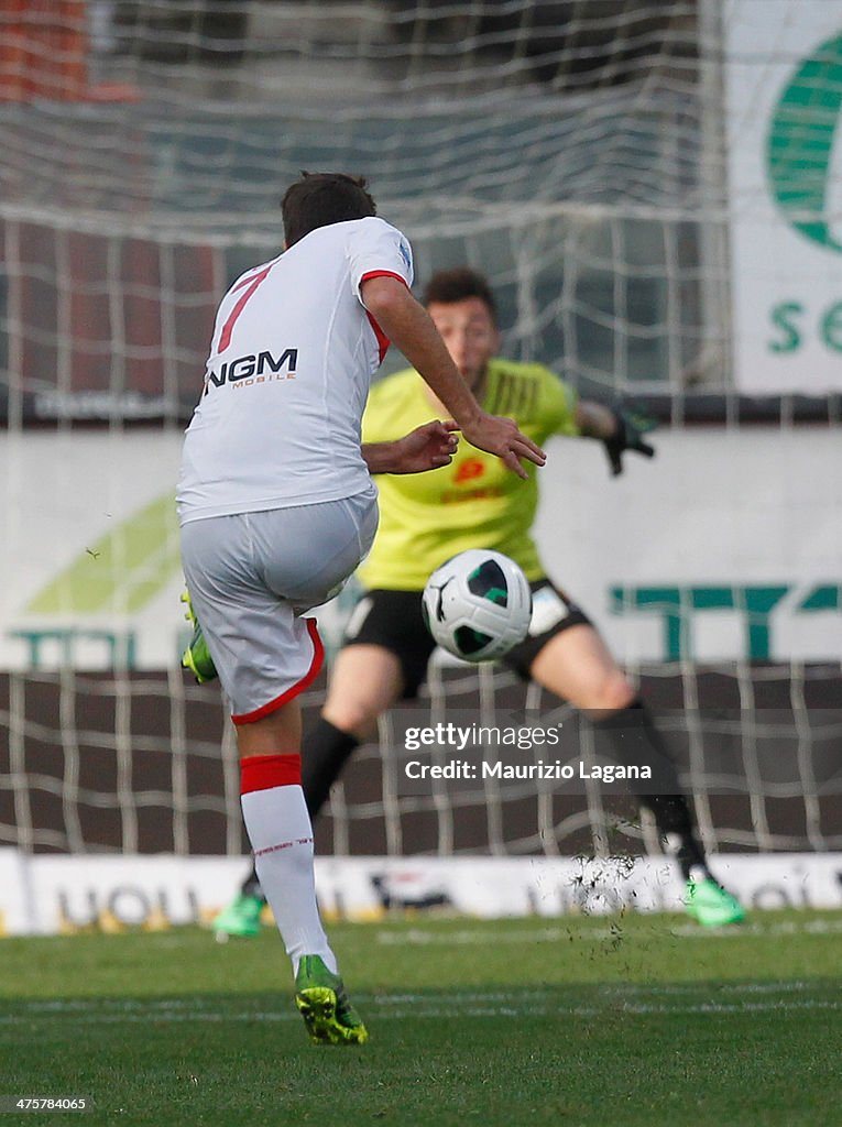 Reggina Calcio v AS Varese - Serie B