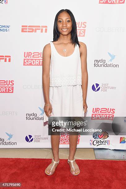 Honoree Mo'ne Davis attends the Up2Us Sports celebration of 5 Years of change through sports on June 3, 2015 at the IAC Building in New York City.