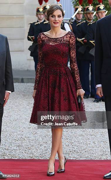 Her Majesty The Queen Letizia of Spain arrives at the State Dinner at the Elysee Palace on June 2, 2015 in Paris, France.