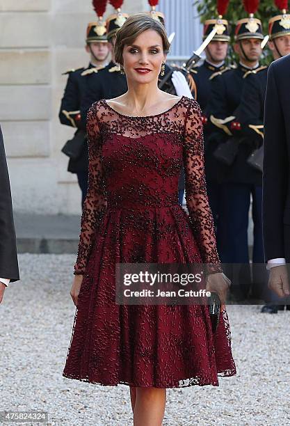 Her Majesty The Queen Letizia of Spain arrives at the State Dinner at the Elysee Palace on June 2, 2015 in Paris, France.