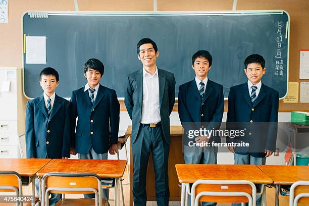 japanische high school class photo - school tie stock-fotos und bilder