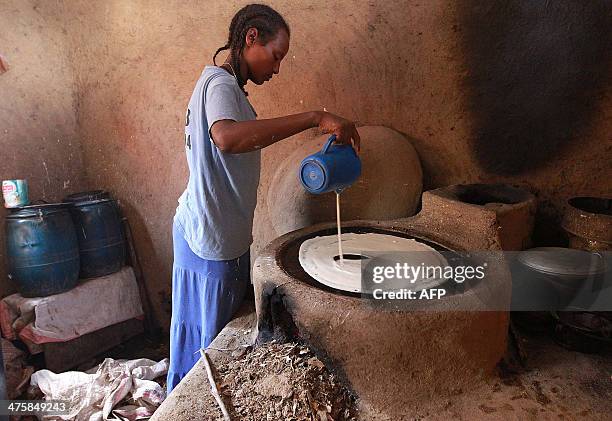 Injra Ethiopian Injera Photos and Premium High Res Pictures - Getty Images