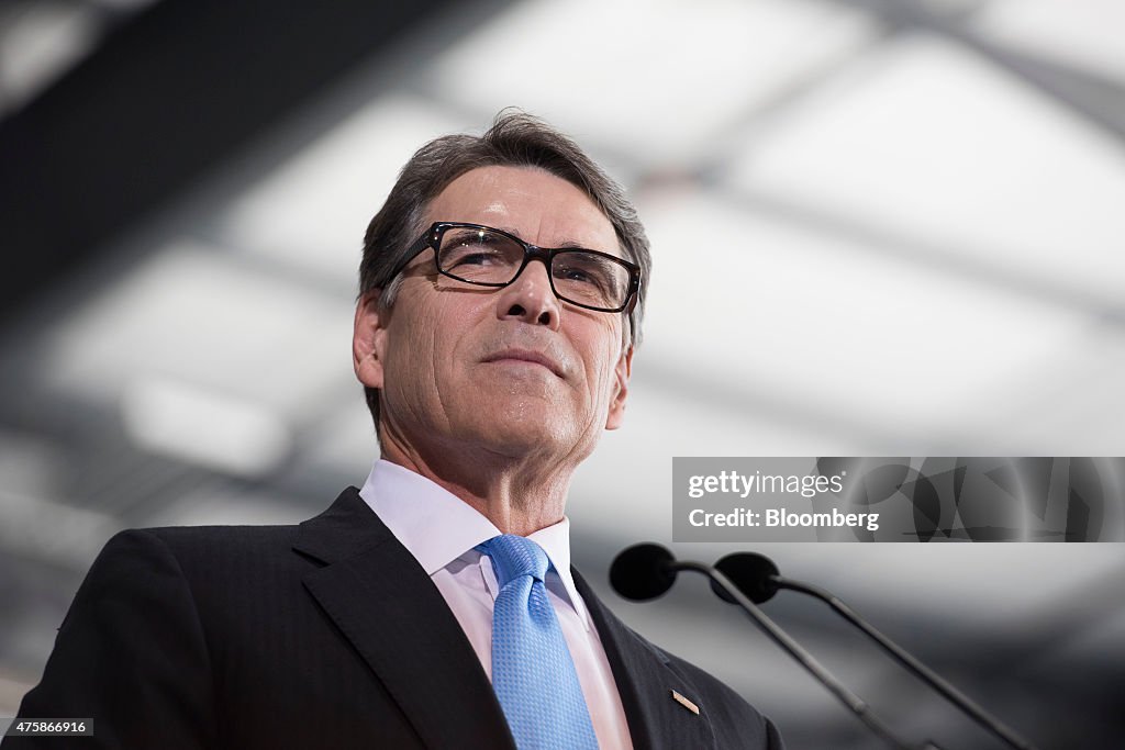 Former Texas Governor Rick Perry Makes 2016 Presidential Campaign Official