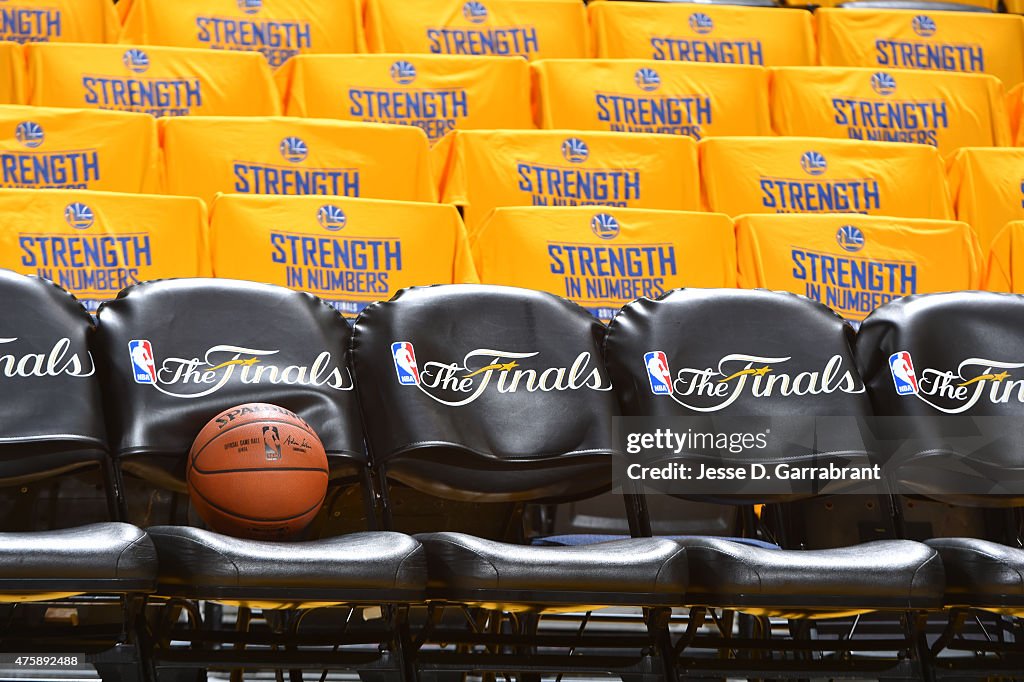 2015 NBA Finals - Cleveland Cavaliers v Golden State Warriors