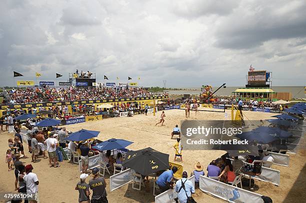 New Orleans Open: Overall view of Kerri Walsh-Jennings and April Ross in action during Women's Finals match vs Emily Day and Jennifer Kessy on Lake...