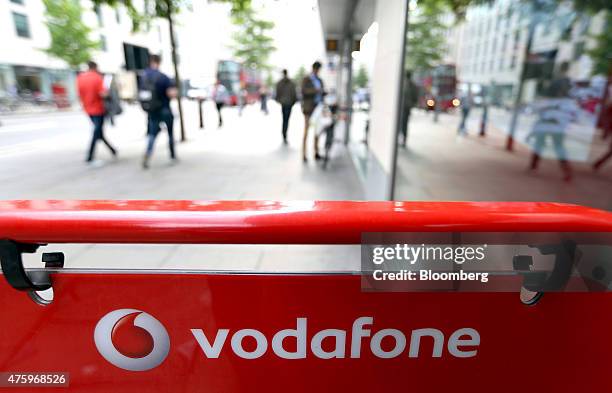 Vodafone Group Plc Logos And Stores Photos and Premium High Res
