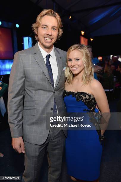 Actress Kristen Bell , wearing Piaget, and Dax Shepard attend the 2014 Film Independent Spirit Awards at Santa Monica Beach on March 1, 2014 in Santa...