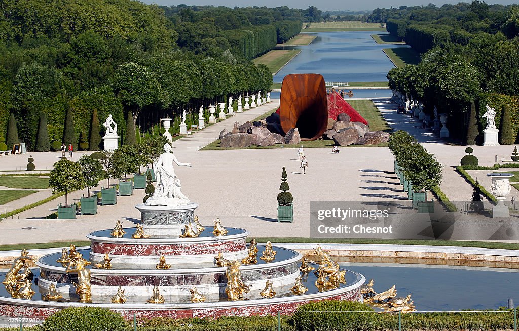 Anish Kapoor's Exhibition At Palace Of Versailles