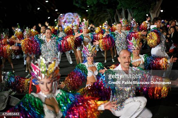 Members of 'Los Joroperos' troupe perform in the troupes dancing contest during the Santa Cruz de Tenerife Carnival on March 1, 2014 in Santa Cruz de...