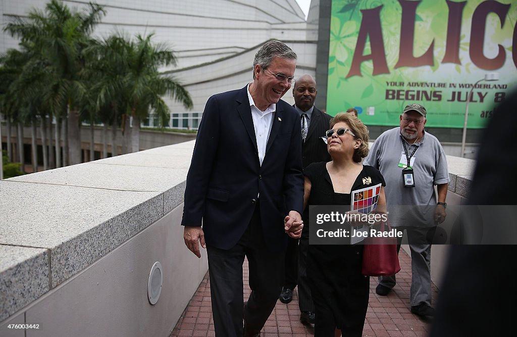 Jeb Bush Attends Scholarship Awards Ceremony At Miami Arts Center