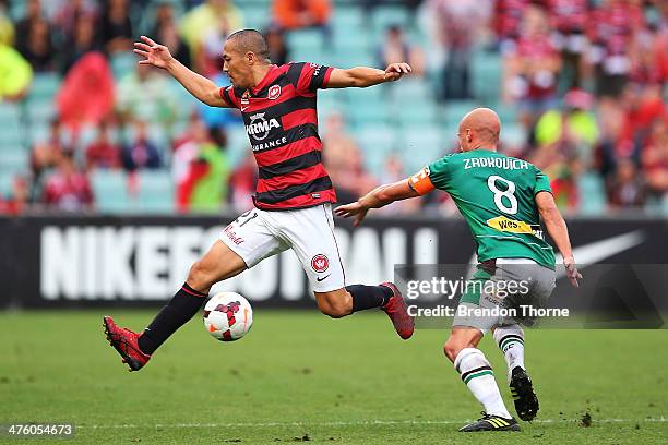 Ruben Zadkovich of the Jets competes with Shinji Ono of the Wanderers during the round 21 A-League match between the Western Sydney Wanderers and the...