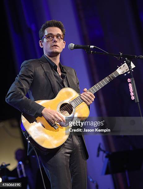 Musician John Mayer performs at the "Cool Comedy - Hot Cuisine" To Benefit The Scleroderma Research Foundation benefit at the Beverly Wilshire Four...