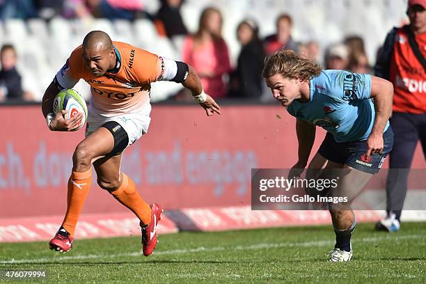 Cornal Hendricks of the Cheetahs during the Super Rugby match between Toyota Cheetahs and Waratahs at Free State Stadium on June 06, 2015 in...