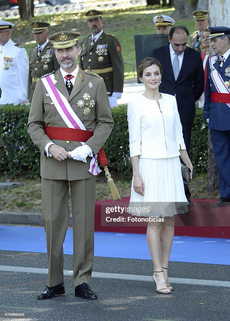 Spanish Royals Attend the 2015 Armed Forces Day