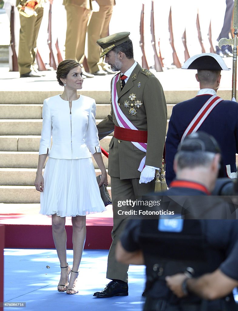 Spanish Royals Attend the 2015 Armed Forces Day
