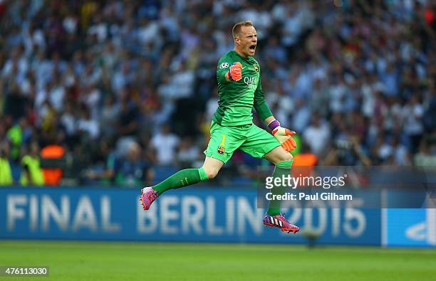 Marc-Andre ter Stegen of Barcelona celebrates the goal scored by Ivan Rakitic during the UEFA Champions League Final between Juventus and FC...