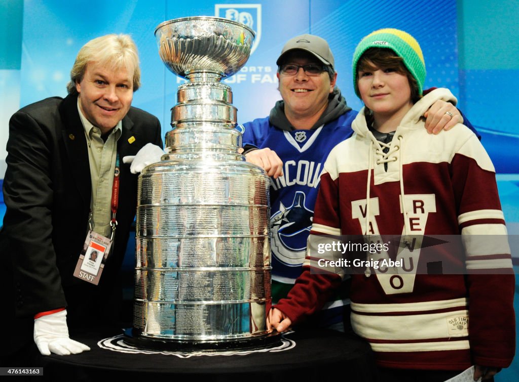 2014 Tim Hortons NHL Heritage Classic - Ottawa Senators v Vancouver Canucks