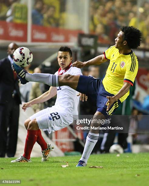 Juan Cuadrado of Colombia controls the ball during a friendly match between Colombia and Costa Rica at Diego Armando Maradona Stadium on June 06,...